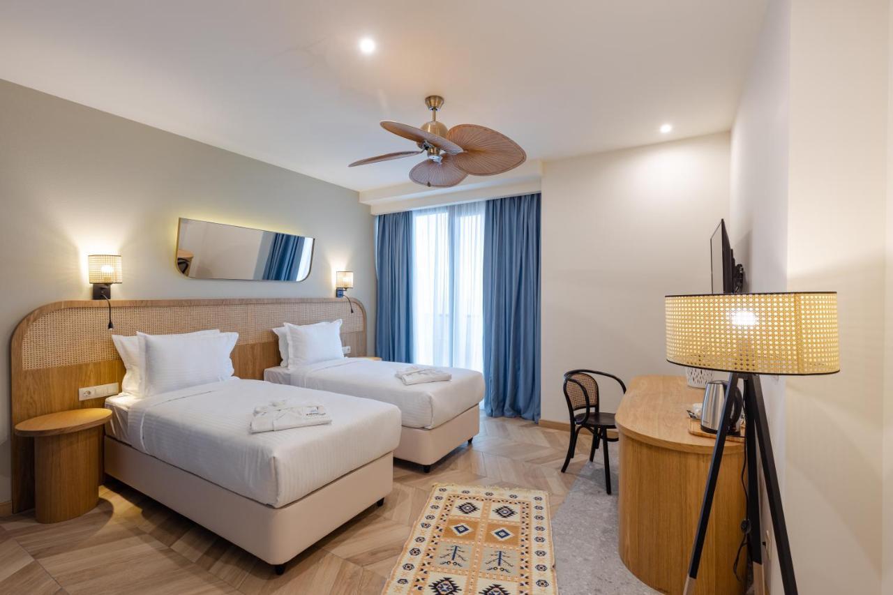 Miramar Luxury Residences Batumi Bagian luar foto Deluxe room