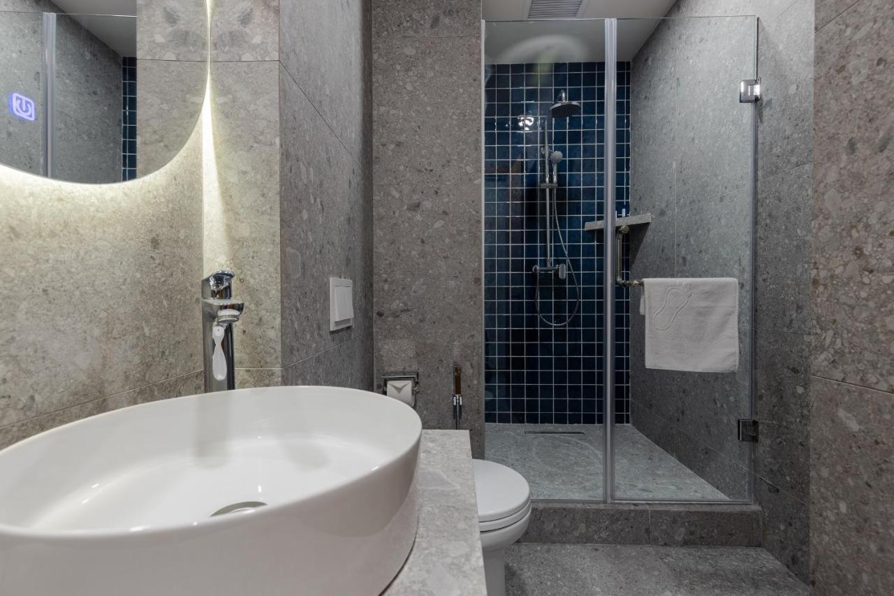 Miramar Luxury Residences Batumi Bagian luar foto